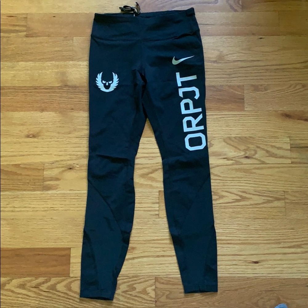 NWOT Limited Edition Nike Epic Lux Tight